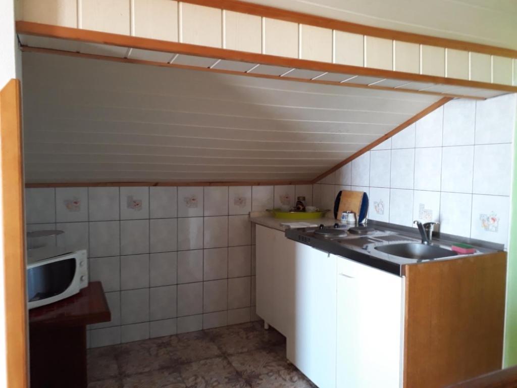 Apartments Nela พูลา ภายนอก รูปภาพ