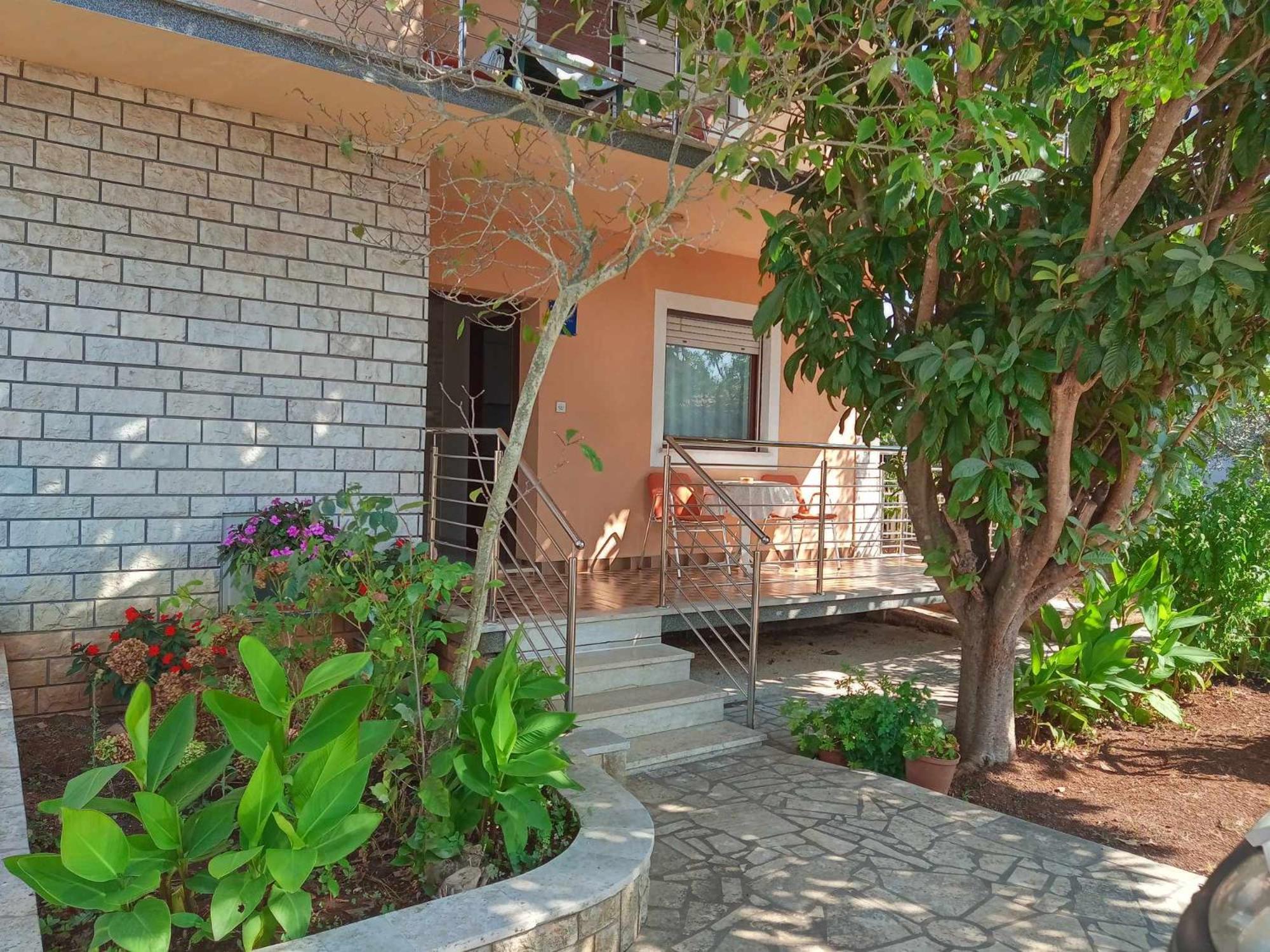 Apartments Nela พูลา ภายนอก รูปภาพ