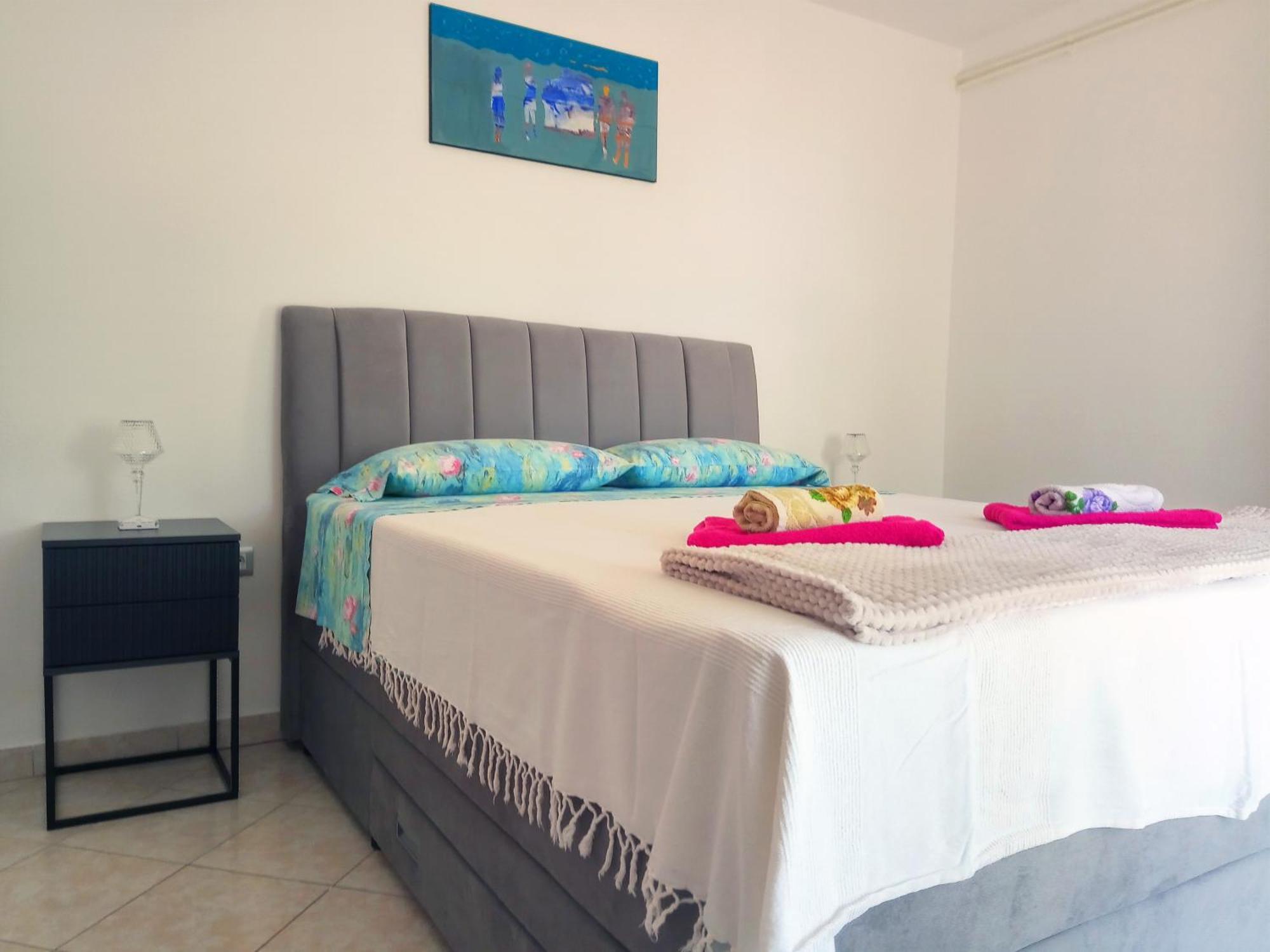 Apartments Nela พูลา ภายนอก รูปภาพ